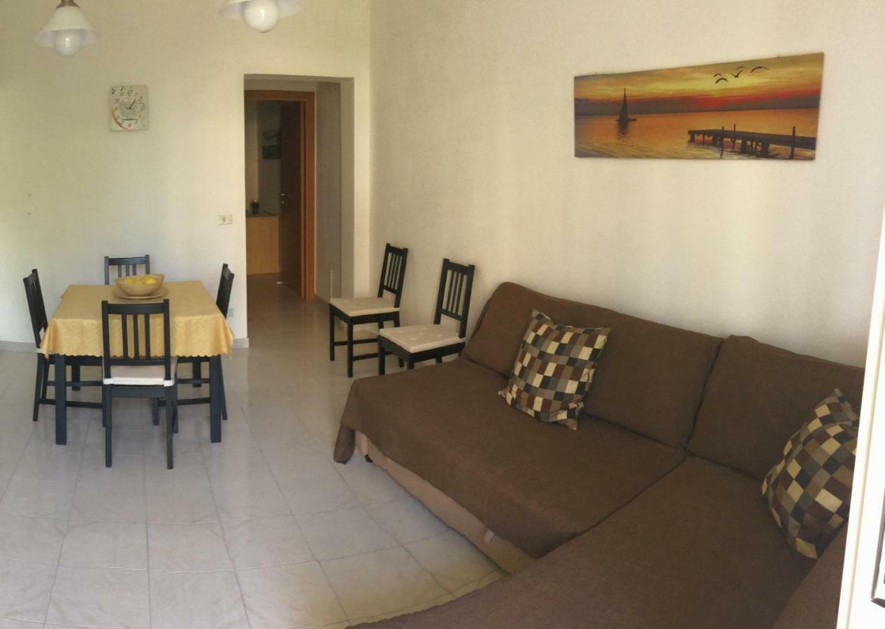 Casa Vacanze Il Gelsomino Patti Exteriör bild