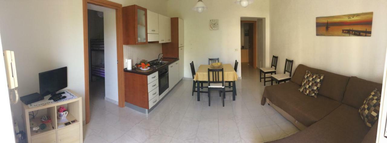 Casa Vacanze Il Gelsomino Patti Exteriör bild